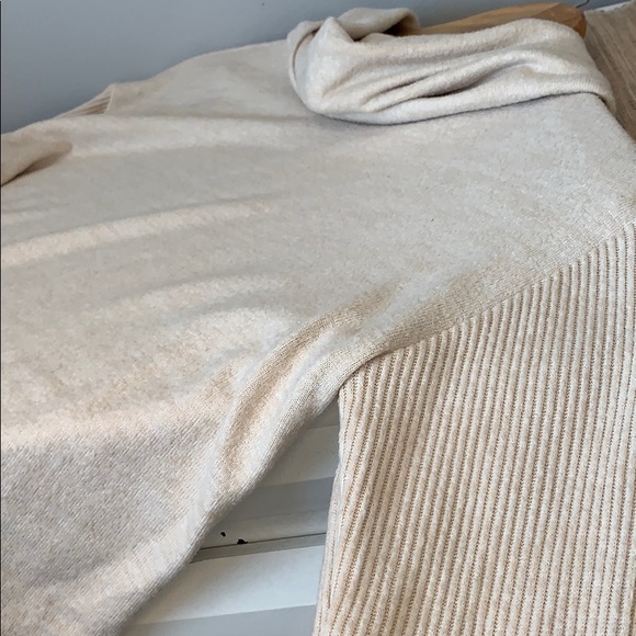 Women’s dress up sweater - Picture 2 of 2